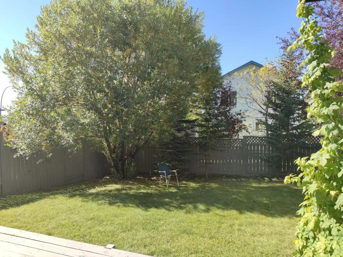 Lovely Home Calgary Luaran gambar