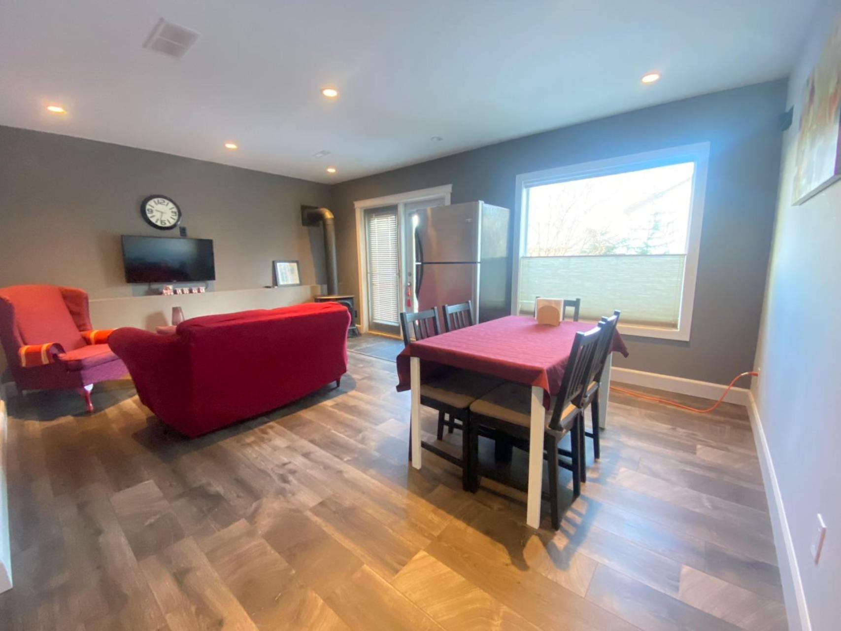 Lovely Home Calgary Luaran gambar